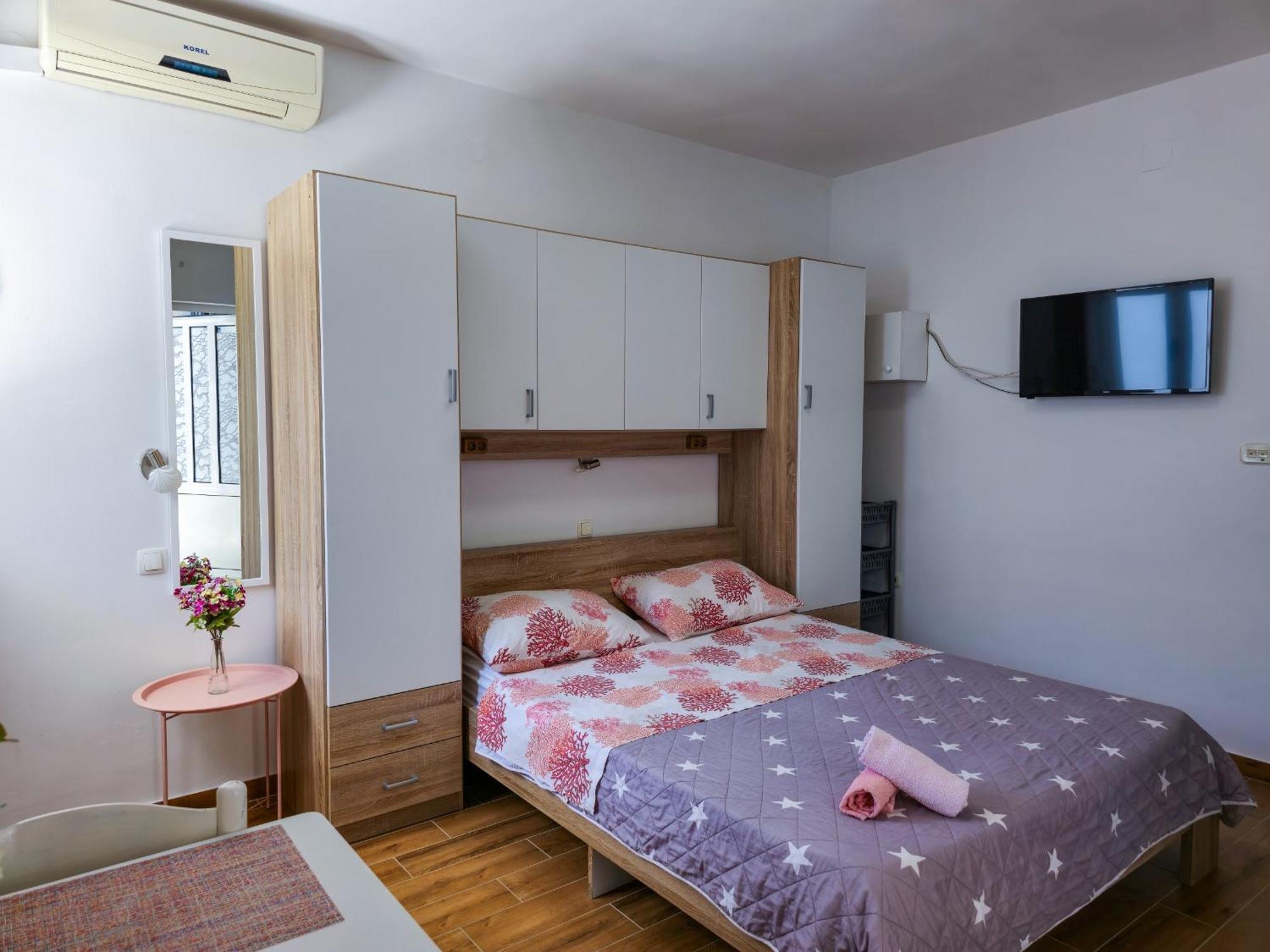 Apartments Neda Omiš Buitenkant foto