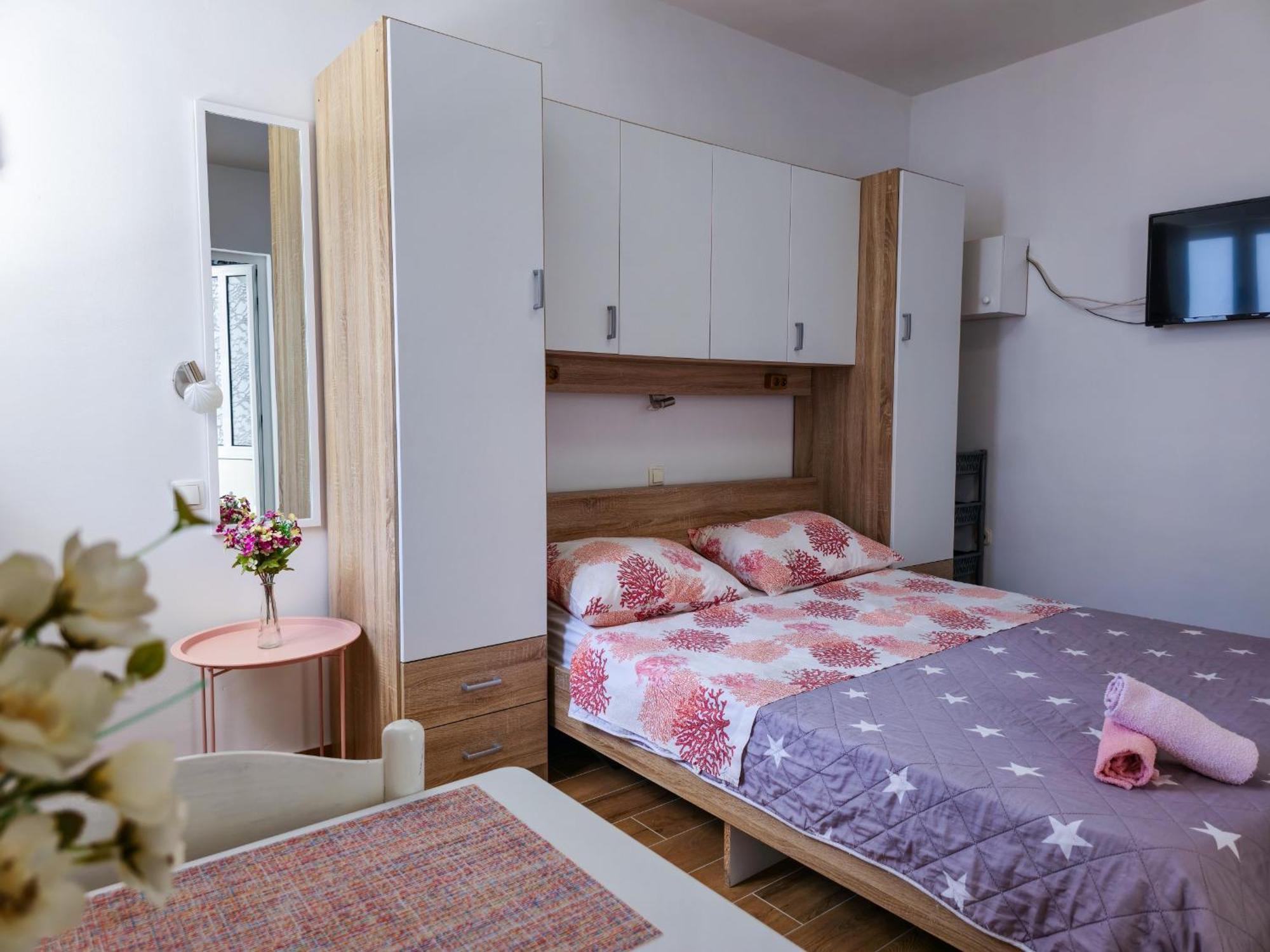 Apartments Neda Omiš Buitenkant foto