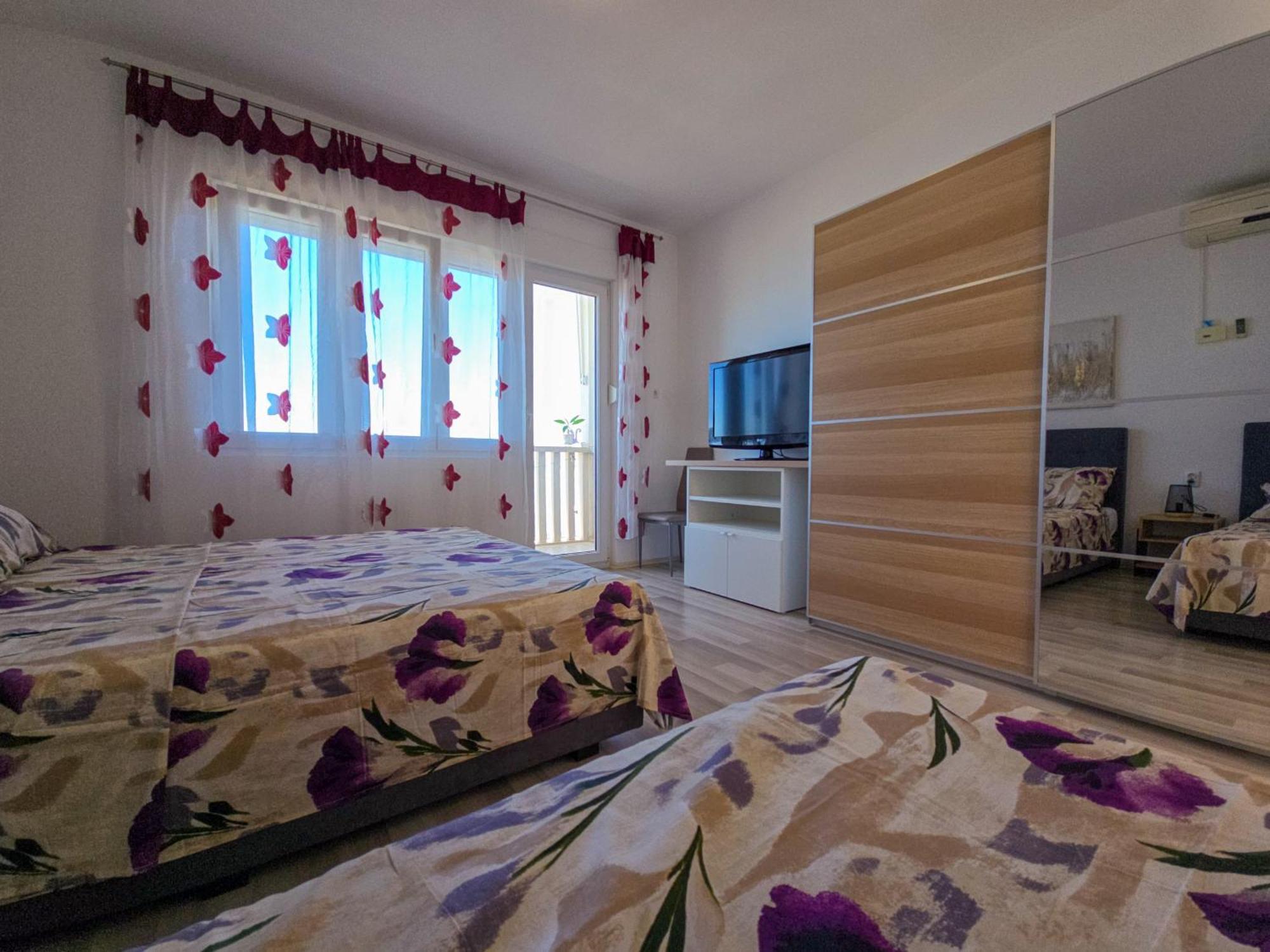 Apartments Neda Omiš Buitenkant foto