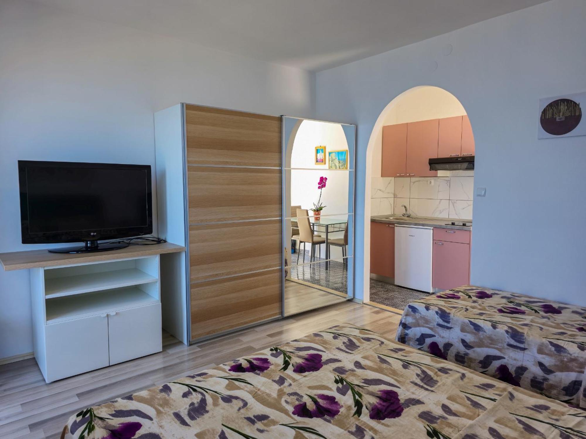 Apartments Neda Omiš Kamer foto